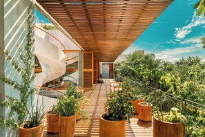 Royal House, Beach View | Terrace/patio