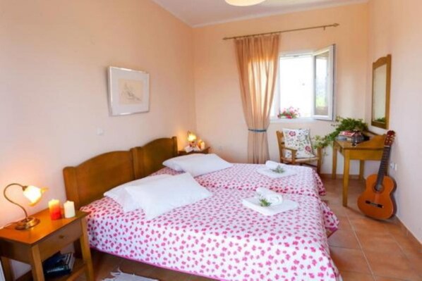 6 bedrooms - Porto Nirikos Lefkada - Private Parking (Lefkada)