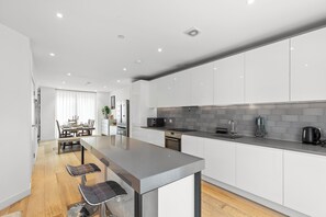 Fridge, microwave, oven, dishwasher