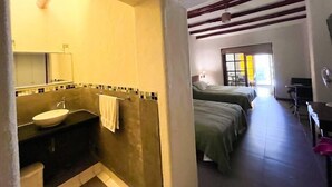 1 bedroom, free WiFi, bed sheets - Double #A4 | Bungalows de Casa Verde | Garden View (Mala)