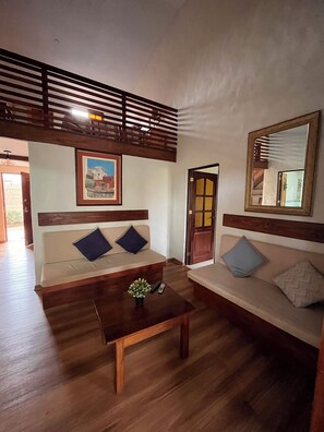 Interior - Duplex #B2 | Bungalows de Casa Verde | Pool View (Mala)