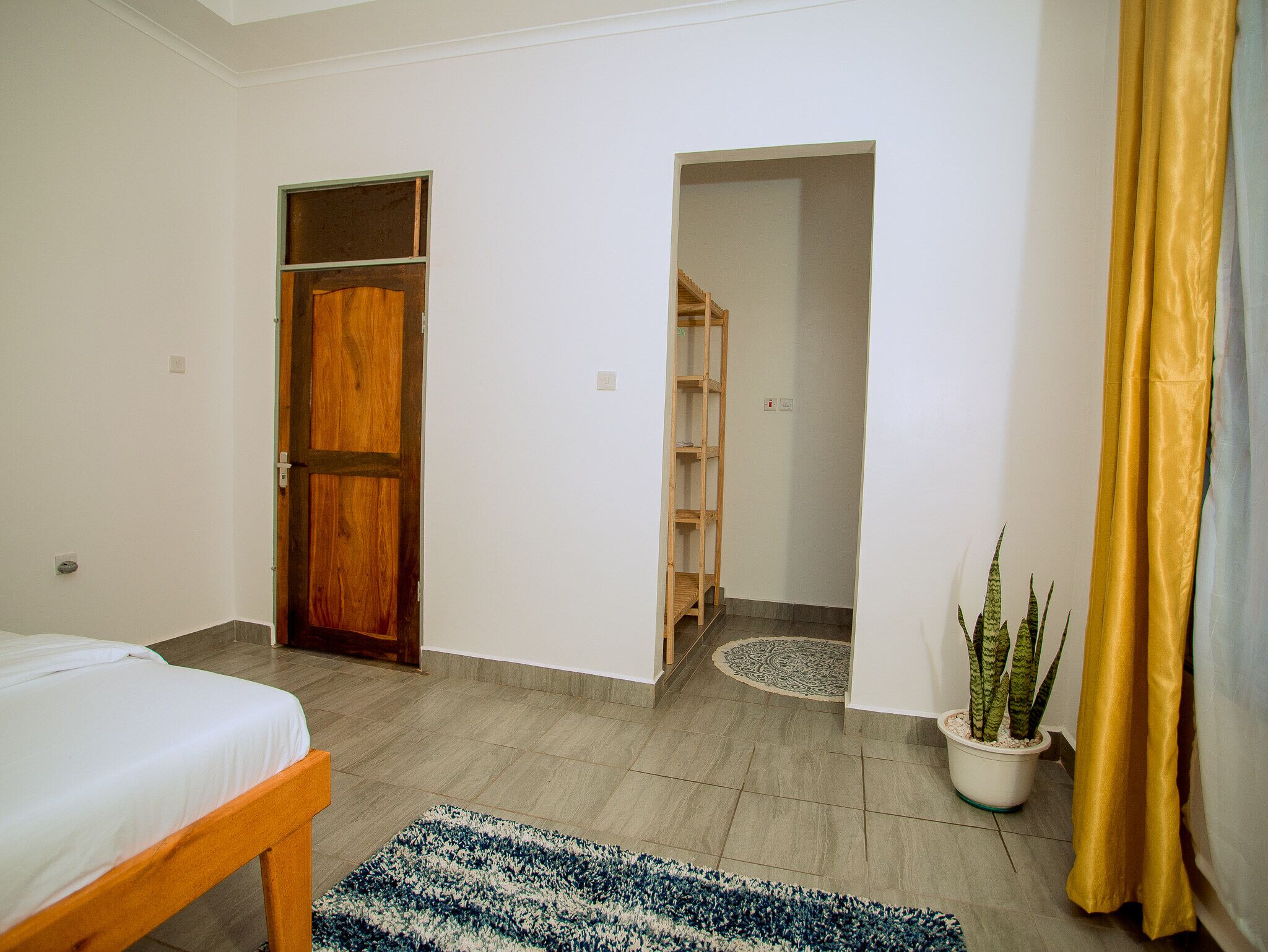 3 makuuhuonetta, silitysrauta/-lauta, Wi-Fi, vuodevaatteet