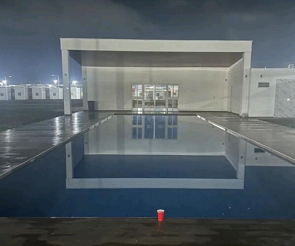 Nicht klassifiziertes Bild, 1 von 18, Schaltfläche