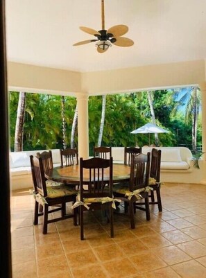 Dining - Rancho Utairs
 (La Romana)