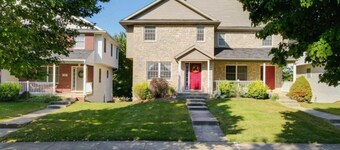 ~ Charming Townhouse Retreat ~