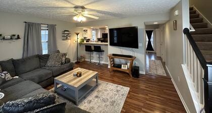 ~ Charming Townhouse Retreat ~