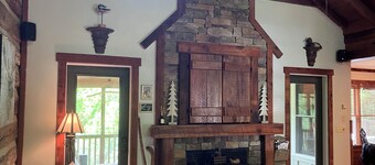 New River, Ashe County, secluded log cabin, West Jefferson area