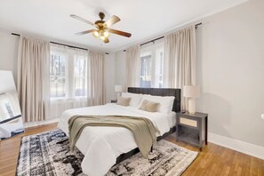 3 bedrooms, iron/ironing board, free WiFi, bed sheets