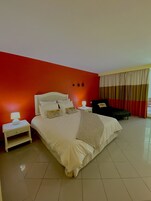 Classic Double Room | Desk, soundproofing, iron/ironing board, free WiFi