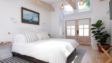 Luxury Double Room, 1 King Bed, Mobility Accessible | Free WiFi