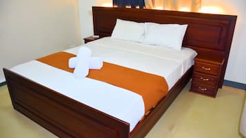 Familienapartment, 2 Schlafzimmer, Gartenblick | 1 Schlafzimmer, kostenloses WLAN, Bettwäsche