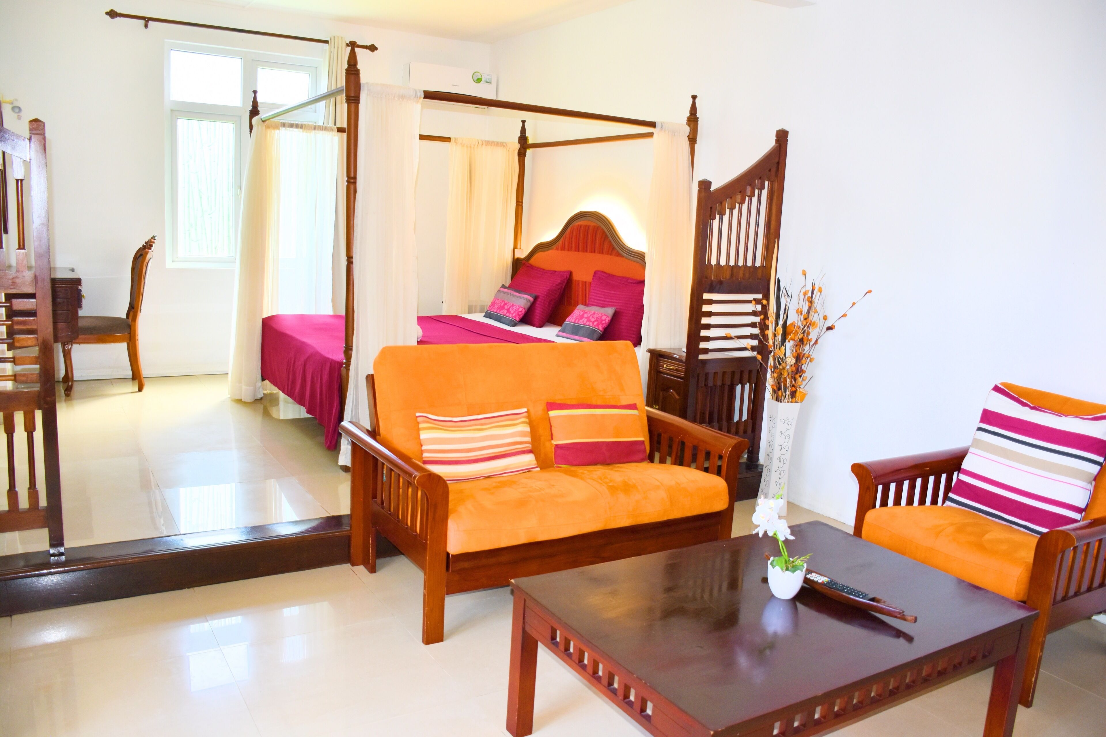 허니문 스위트, 정원 전망 | 무료 WiFi, 침대 시트