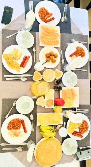 Desayuno buffet incluido todos los días 