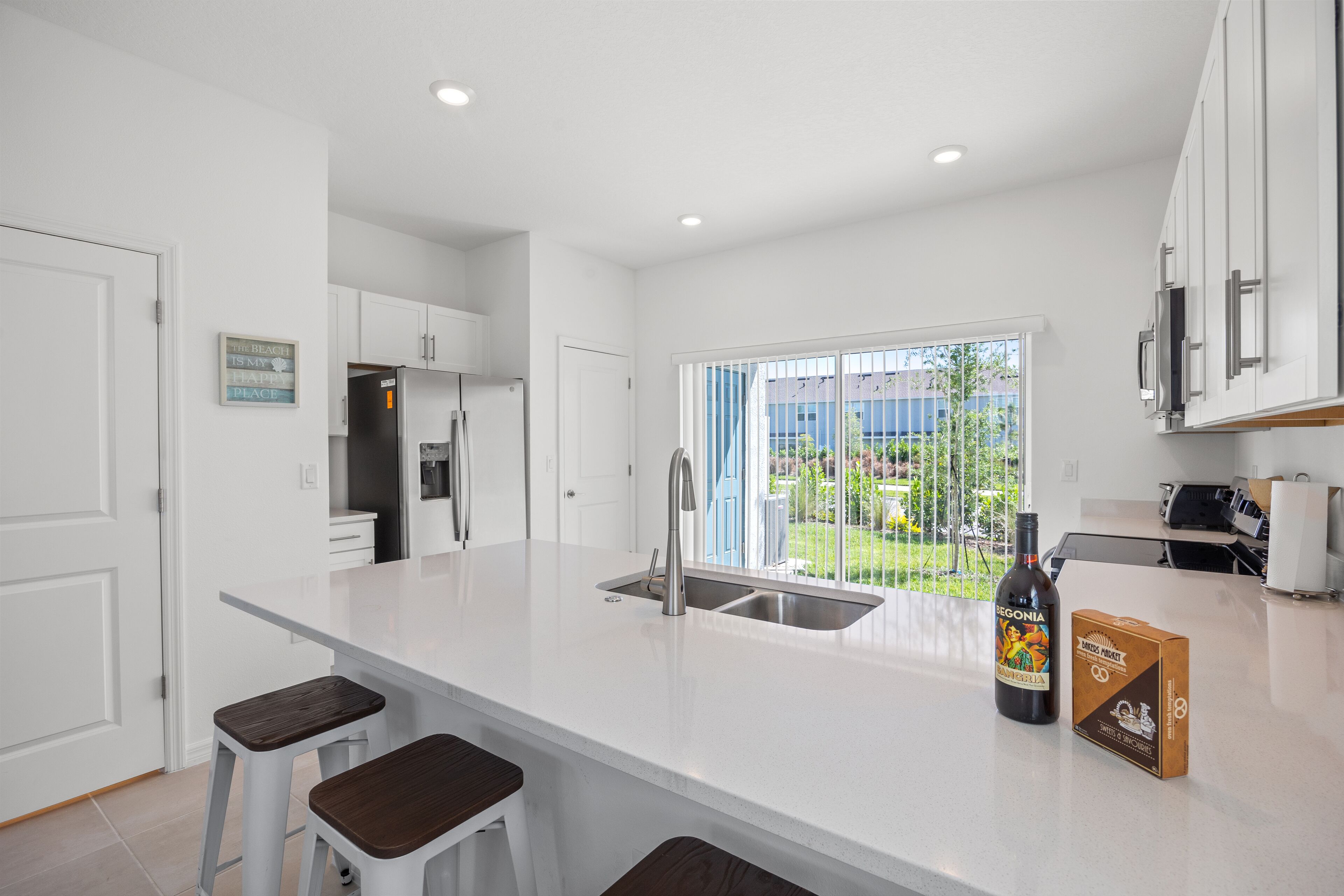 ダイニングテーブル、キッチンカウンター