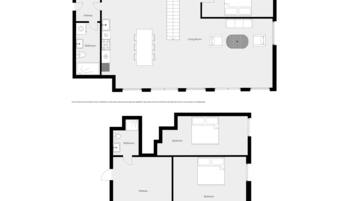 En planritning över ett hotellrum med vardagsrum, två sovrum, badrum och hall.