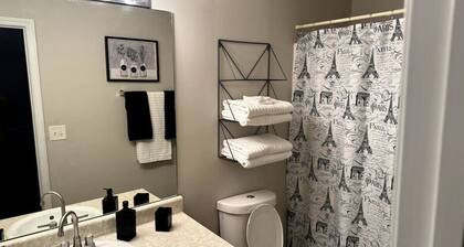 The VLuxe of Lithonia