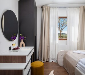 4 chambres, fer et planche à repasser, Wi-Fi gratuit