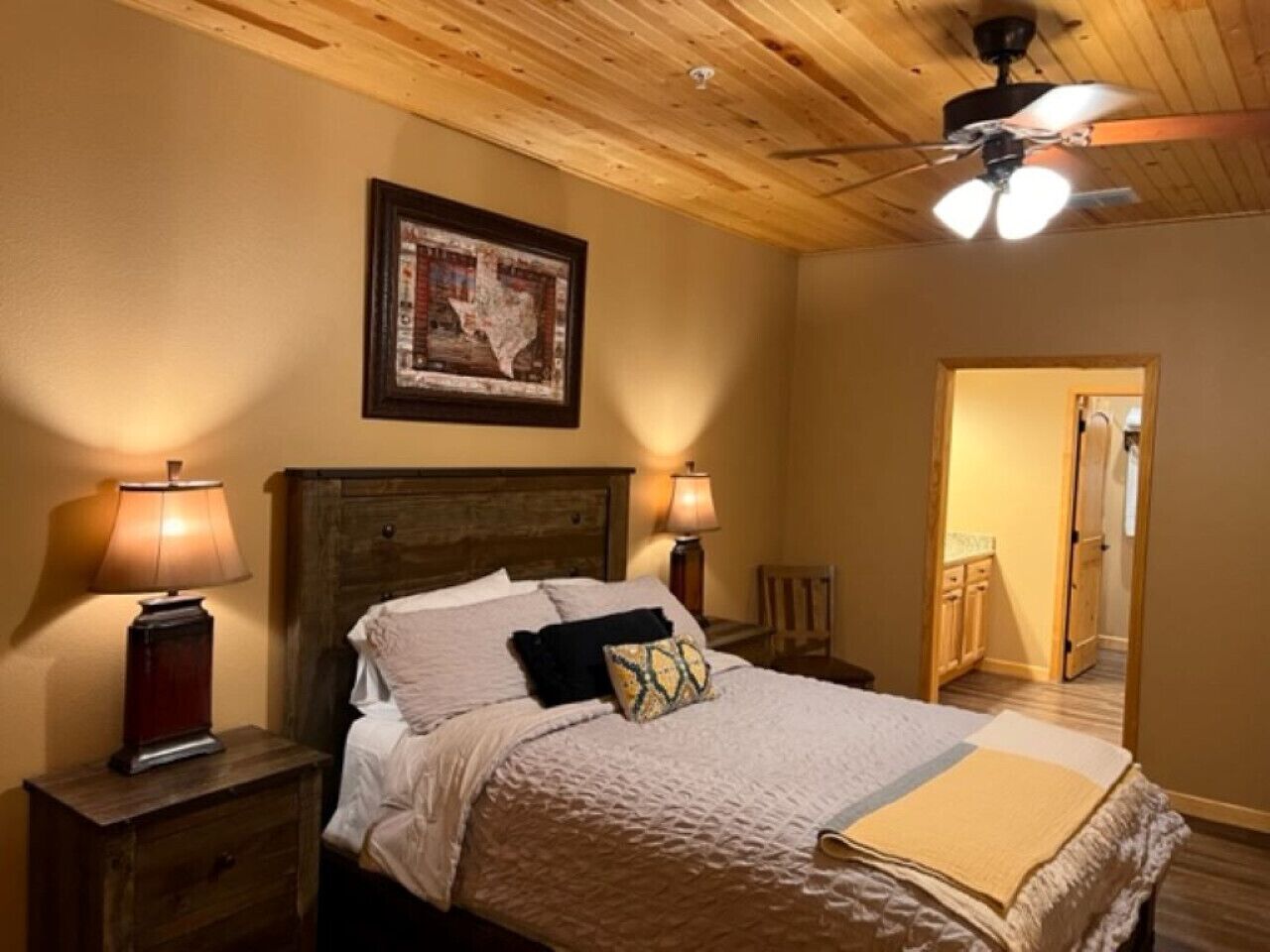 4 bedrooms, free WiFi, bed sheets