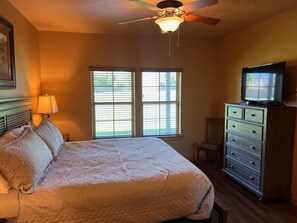 2 室のベッドルーム、WiFi