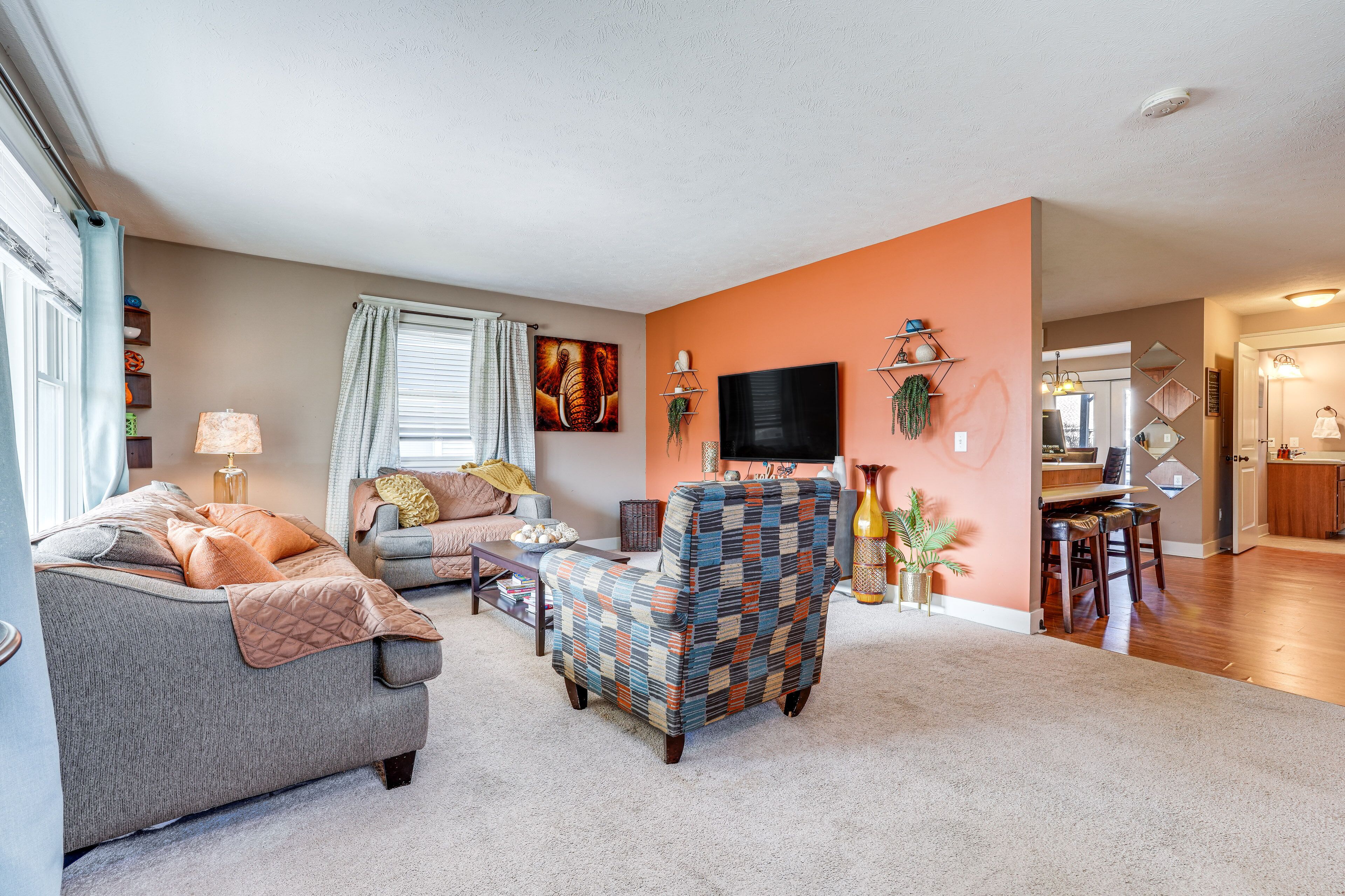 Charming Kalamazoo Home w/ Yard: 1 Mi to Downtown!