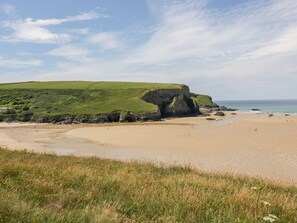 Una playa cerca