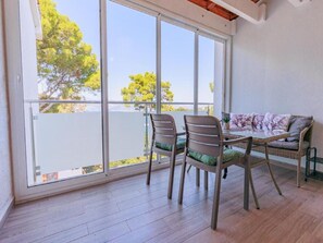 Interior - Lumbarda Resort Apartments - Comfort Two-Bedroom Apartment D6 (Lumbarda)