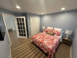 5 Schlafzimmer, Schreibtisch, Bügeleisen/Bügelbrett, kostenloses WLAN