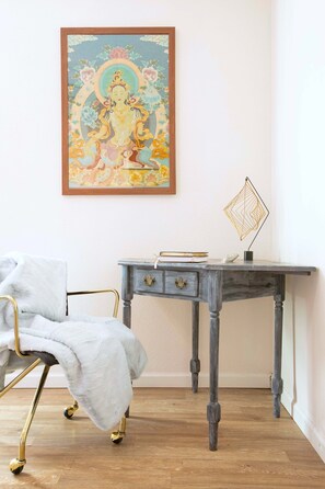 Interior - SXSW!~~~~~Charming 3-bedroom house with AC and WiFi in marvelous Austin!~~~~~~ (Austin)