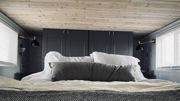 2 bedrooms
