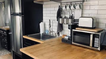 Fridge, microwave, toaster