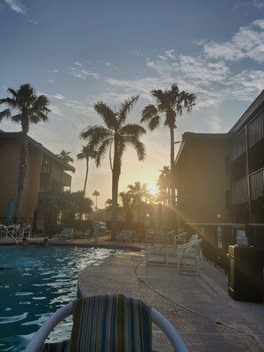 Piscina all'aperto, una piscina riscaldata