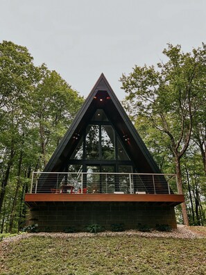 Property grounds - Fox Ridge-Black Alder Lodging (Logan)