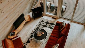 TV connectée, cheminée, chaßne hi-fi