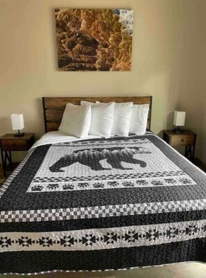2 bedrooms, travel crib, WiFi, bed sheets