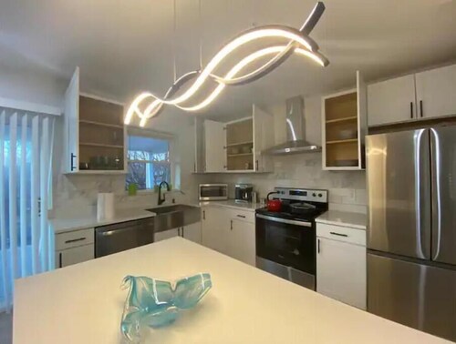 Cozy Newly renovated 2 bedroom 2 bathroom in DC #3