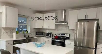 Cozy Newly renovated 2 bedroom 2 bathroom in DC #3