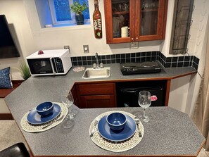 Fridge, microwave, stovetop, toaster
