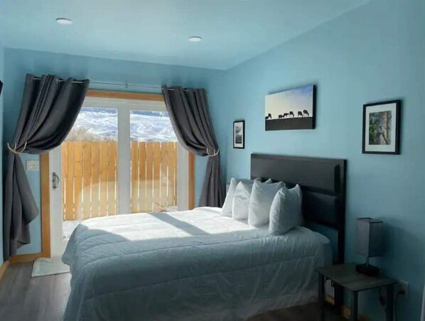 1 bedroom, travel crib, free WiFi, bed sheets