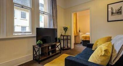 Studio - Contractor-Friendly Apartment