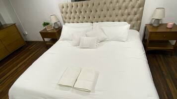 3 slaapkamers, een strijkplank/strijkijzer, wifi, beddengoed