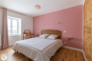 3 bedrooms, free WiFi - Chez Louis et Marie-louise (PERPEZAT)