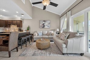 Unclassified image, 2 of 26, button