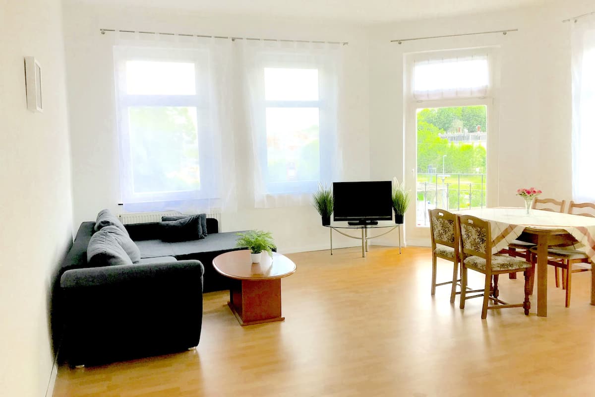 2 habitaciones, decoración personalizada y muebles diferentes