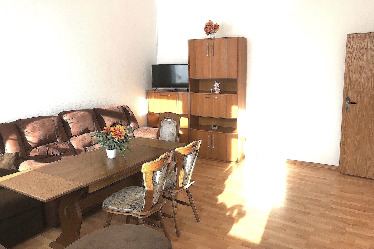 2 habitaciones, decoración personalizada y muebles diferentes