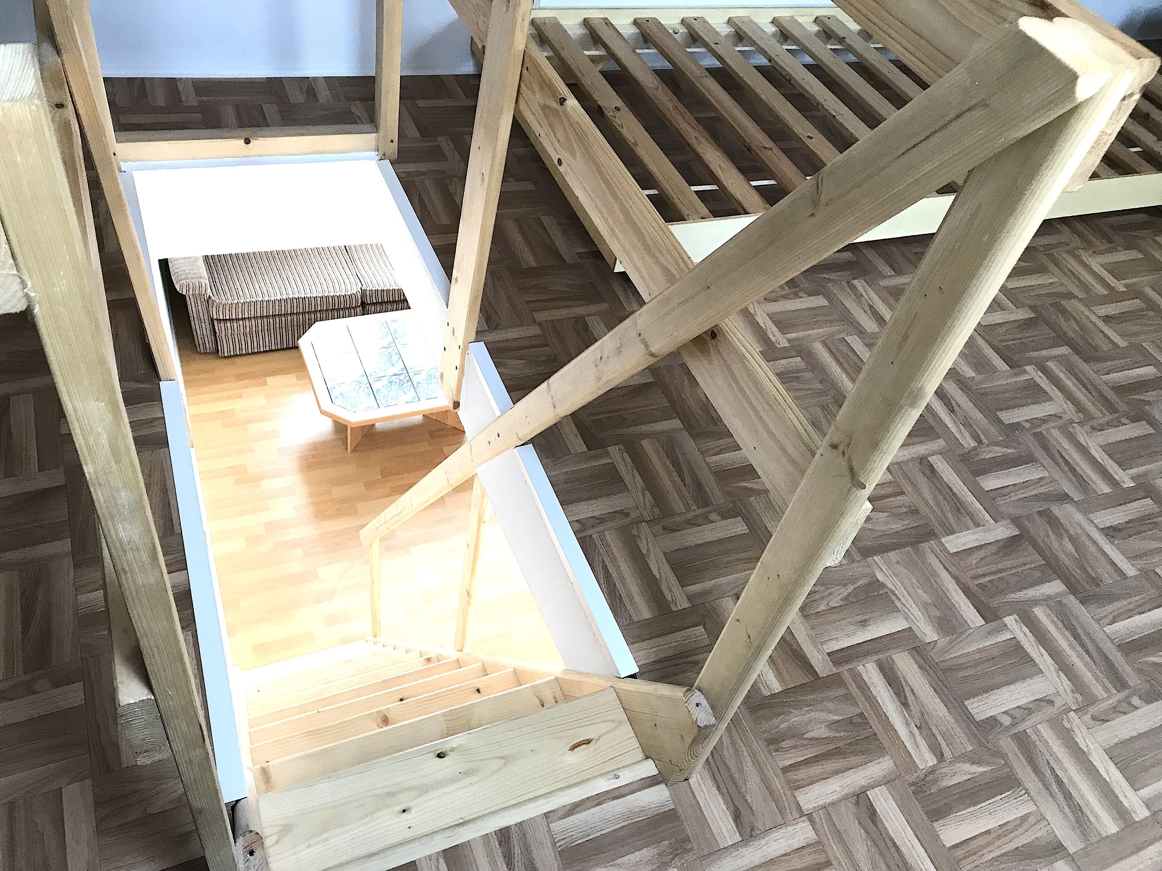 Decoración personalizada, muebles diferentes y escritorio 