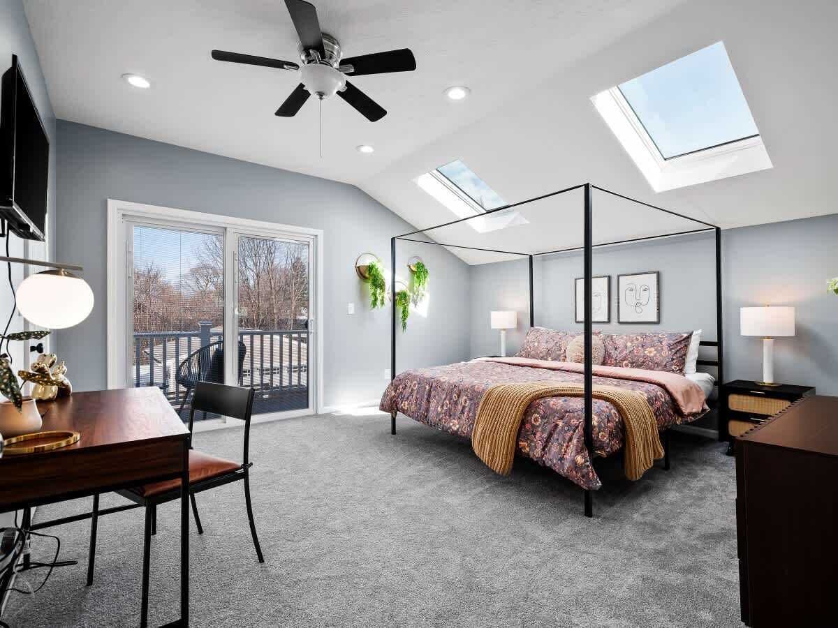 4 chambres, bureau, fer et planche à repasser, lit parapluie