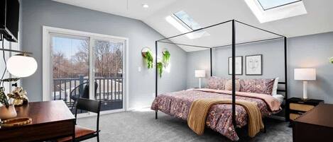 4 bedrooms, desk, iron/ironing board, travel crib