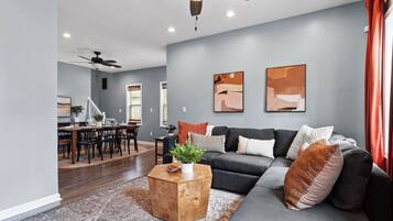 Smart TV, video games