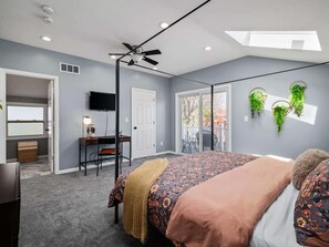 4 soverom, strykejern/-brett, reiseseng for barn og wi-fi (inkludert)