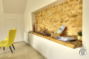 Interior - A Deux Pas des Vignes (SAINTE PAULE)